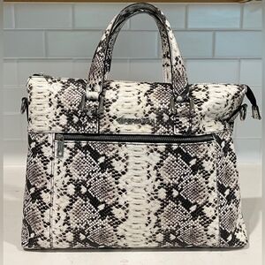 Persaman New York Snakeskin Embossed Leather Shoulder/Tote Bag EUC
